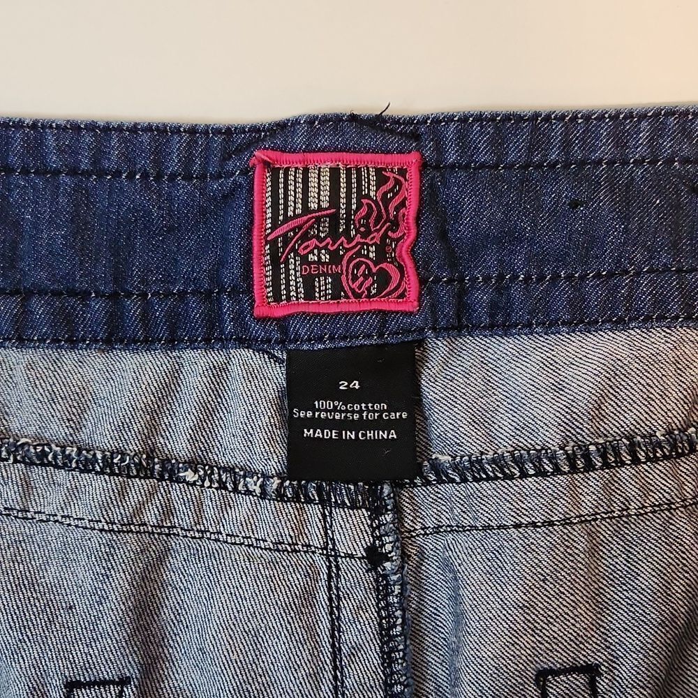 Torrid Blue Jean Denim Shorts 100% Cotton Casual Summer Women's Sz 24 EUC NICE! - Picture 14 of 14